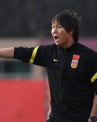 李铁谈12强赛抽签：非常好 球迷是为国踢球的动力