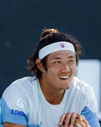 开云体育登陆网址-张之臻：打破一季度疲软困扰 商竣程表现值得盛赞