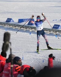 开云体育登陆网址-北京冬奥会首金诞生 挪威老将一骑绝尘“复仇成功”