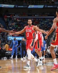 开云体育登陆网址-三首发缺阵仍胜独行侠 鹈鹕9人出战8人得分上双